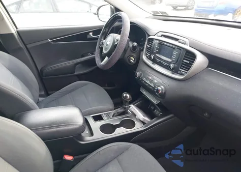 2016 Kia Sorento 2.4L Lx z USA, uszkodzony, nr VIN 5XYPGDA39GG013618